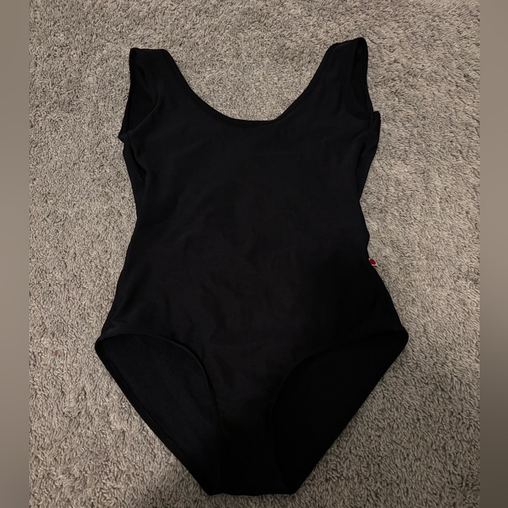 yumiko gina leotard